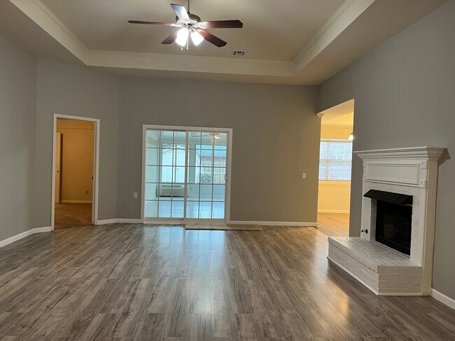 Building Photo - 412 N 39th Pl