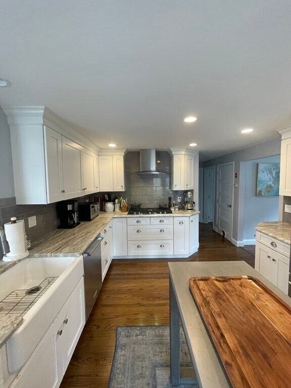 Building Photo - 18 Linden Dr