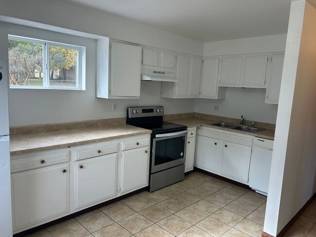 Foto del edificio - 417 S Highland Ave