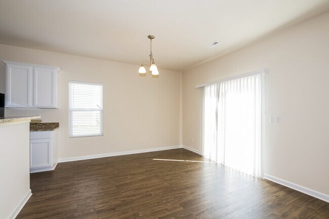 Building Photo - 1708 Allegheny Dr