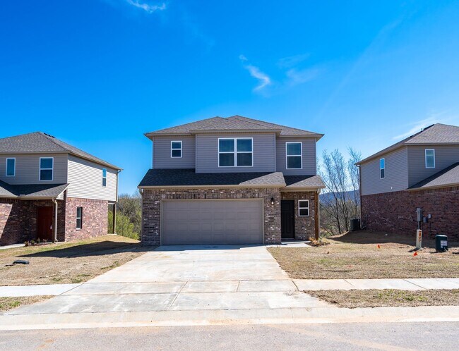 Foto del edificio - Three Bedroom | Two and a Half Bathroom Home in Farmington