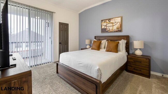 Foto del edificio - 9601 N Custer Rd