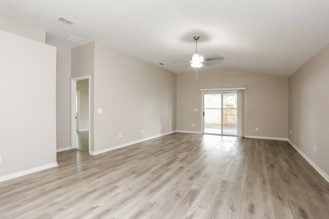 Building Photo - 12586 Brookchase Ln