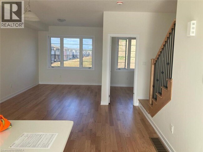 Photo du bâtiment - 45 Baskett St