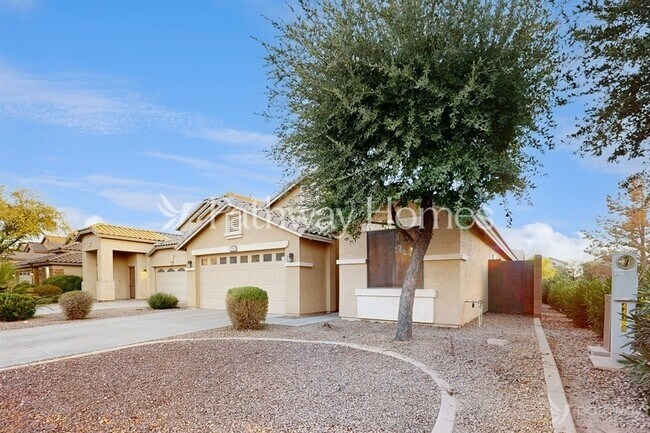 Building Photo - 44336 W McClelland Dr