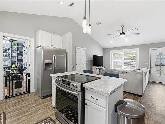 Foto del edificio - 47 Meadowlark Dr