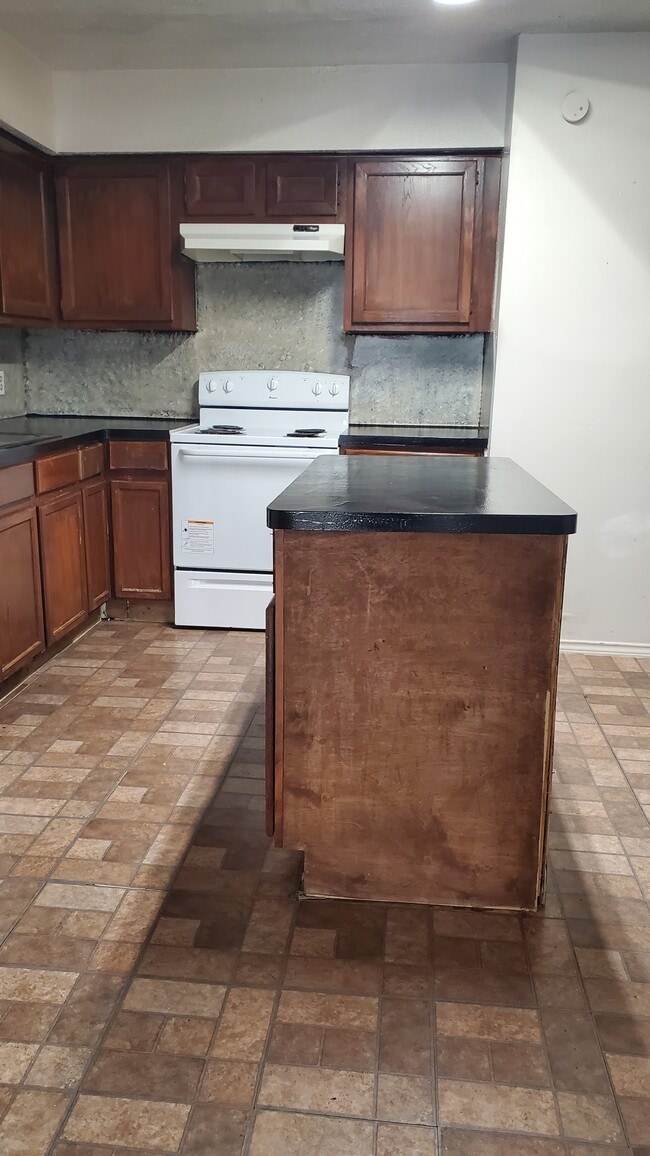 15527 Weldon Dr, Houston, TX 77032 Townhome Rentals in Houston TX