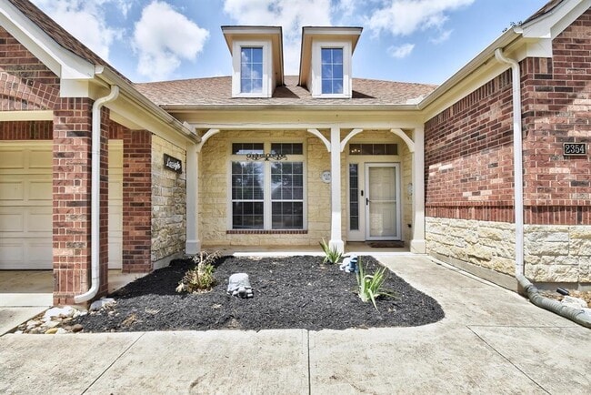 Building Photo - 2354 Oak Pebble