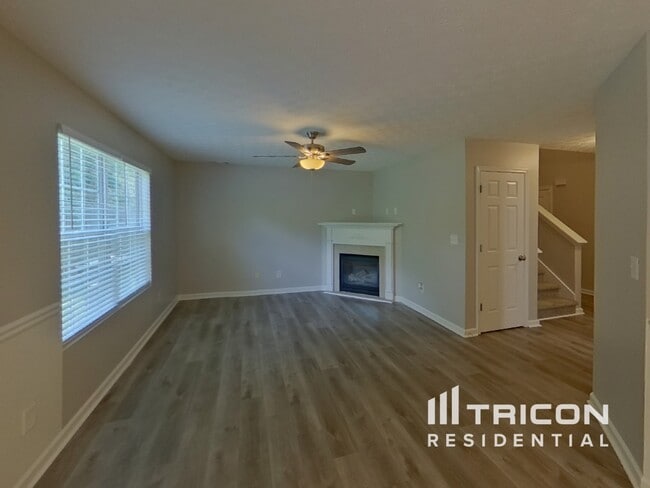 Building Photo - 4105 Mission Way