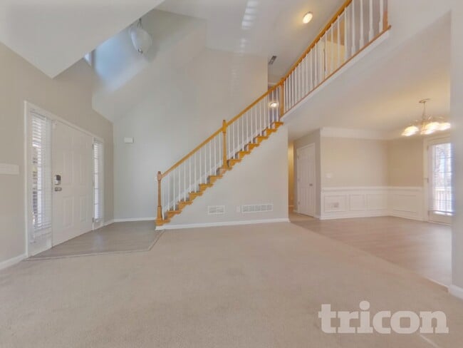 Building Photo - 129 Avery Way