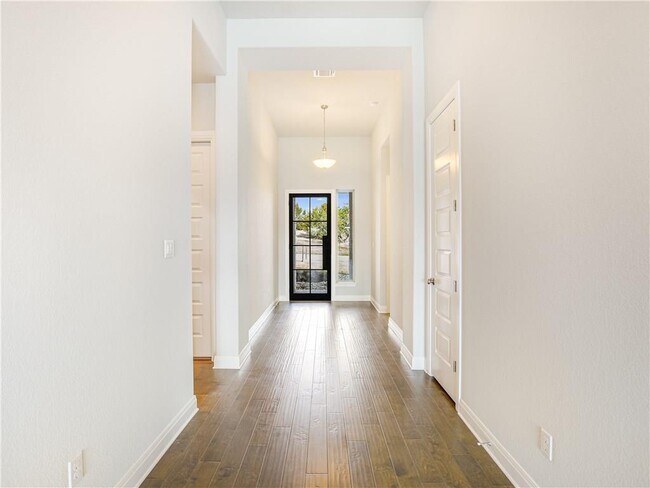 Building Photo - 129 Santa Maria St
