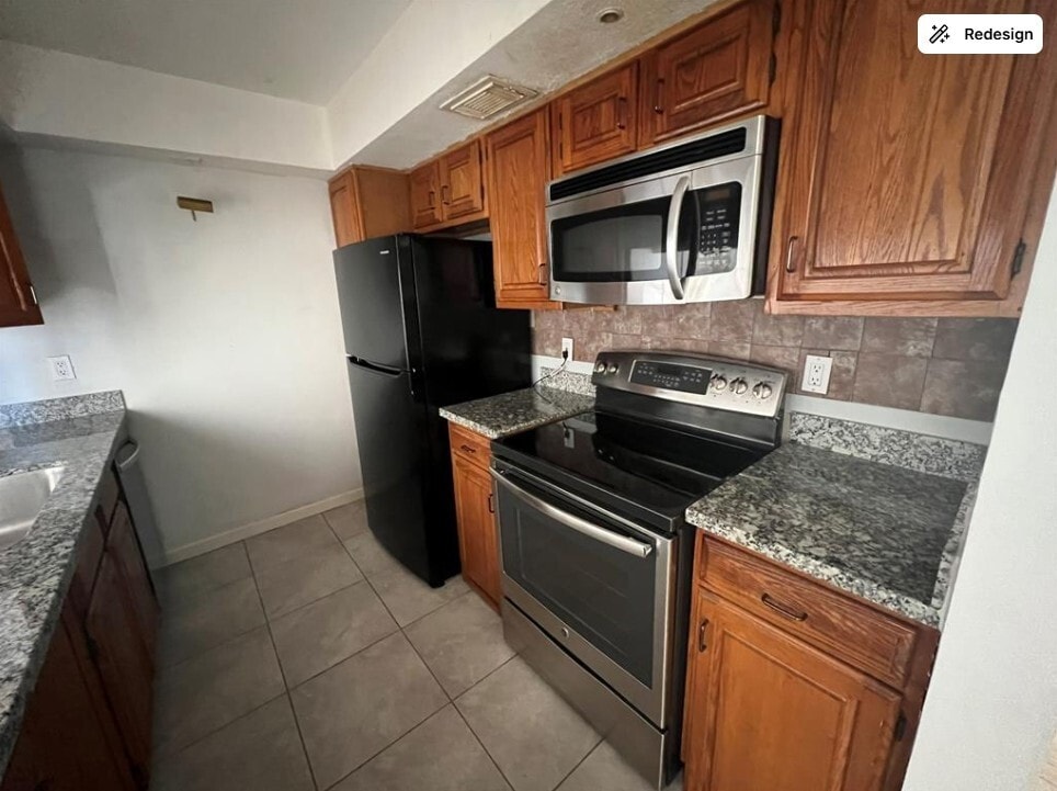 Building Photo - 2830 S Bartell Dr