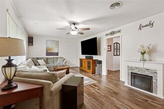 Building Photo - 198 Alello Dr