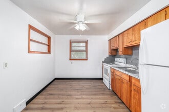 Interior Photo - Lincoln Hill Community