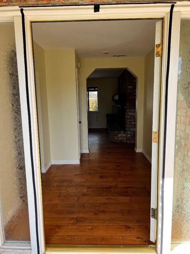 Building Photo - Camarillo House for Rent