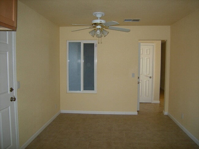 Foto del edificio - Walking distance to Cambridge Elementary S...