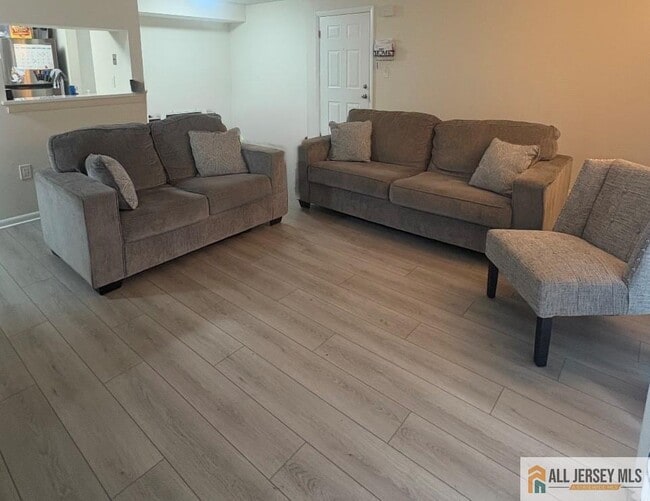 Building Photo - 1222 Ravens Crest Dr