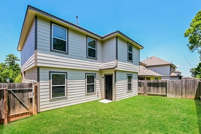 Foto del edificio - 333 Shelby Meadow Dr