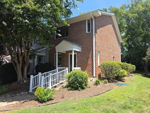 Building Photo - 5893 Shady Grove Cir