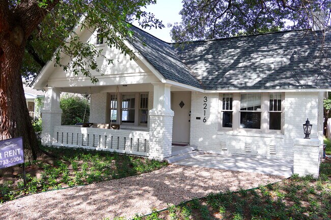 Foto del edificio - 3216 Cockrell Ave