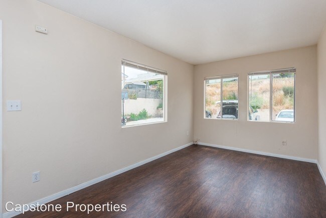 Foto del edificio - 3004-3010 E 18th St