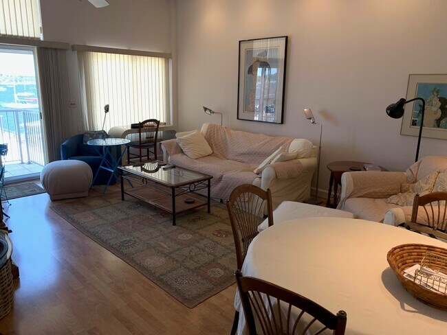 Foto del edificio - 1 Commercial Wharf