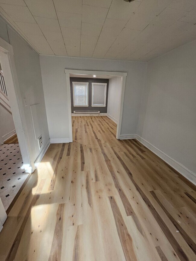 Photo - Bright and Airy 3 bedroom for rent-Voucher... House