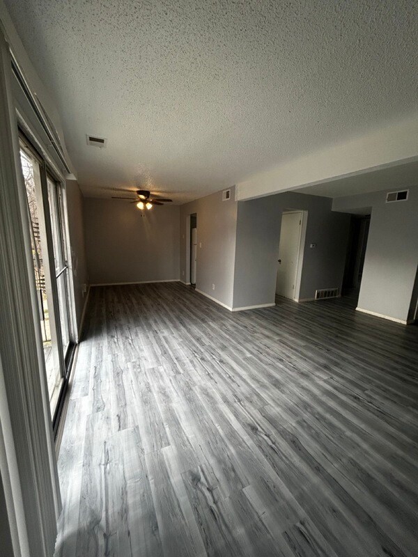 Foto del edificio - 3309 Wood Ave