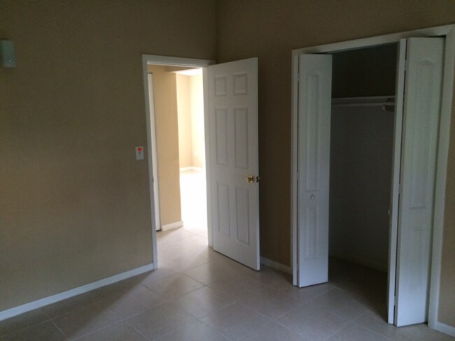 Foto del edificio - 3060 Key Ln