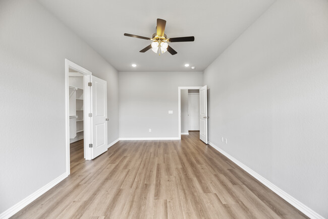 Building Photo - 311 Grove Ln