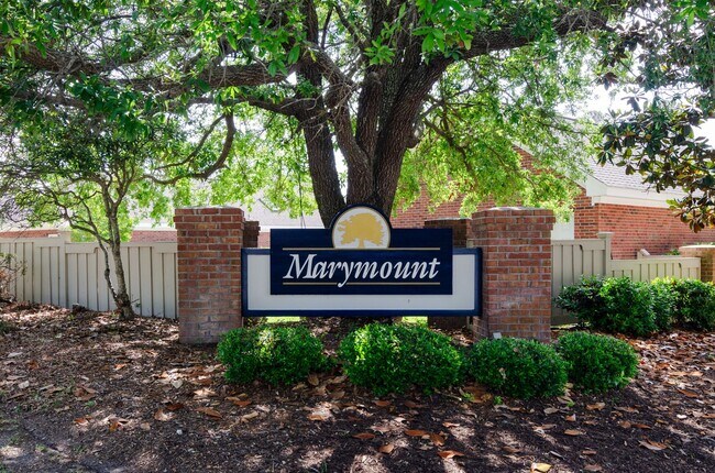 Foto del edificio - 204 Hilliard Ct