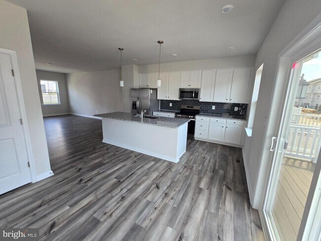 Foto del edificio - 1356 Red Clover Ln