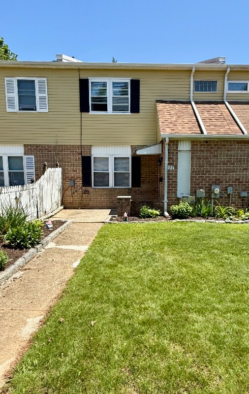 Foto principal - 20 Hollybrooke Dr