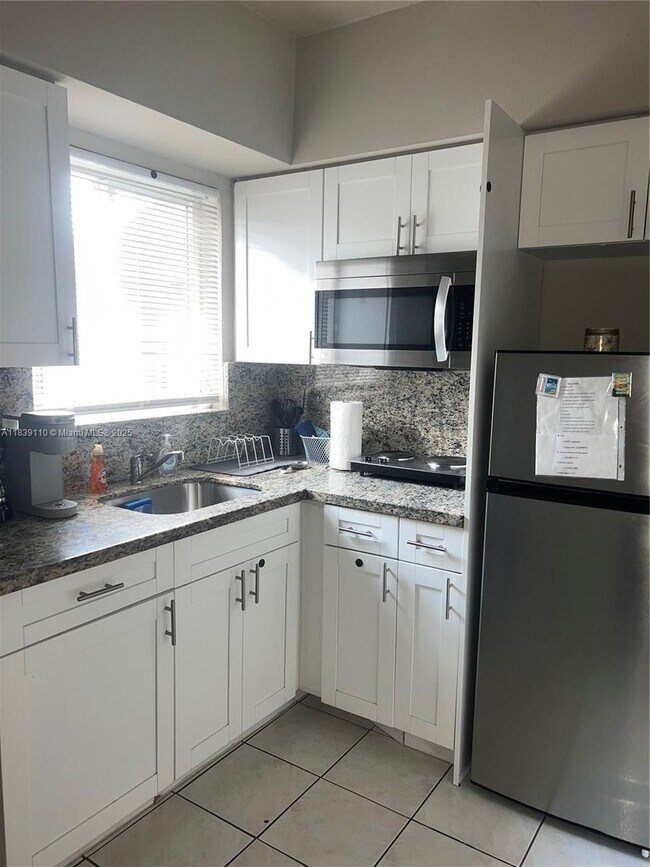 Foto del edificio - 2525 NW 33rd St