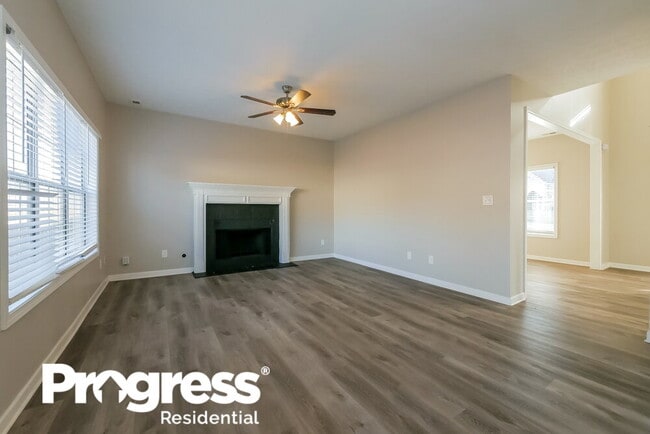 Building Photo - 9274 Willow Tree Ct