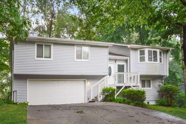 Building Photo - 3329 Tarragon Dr