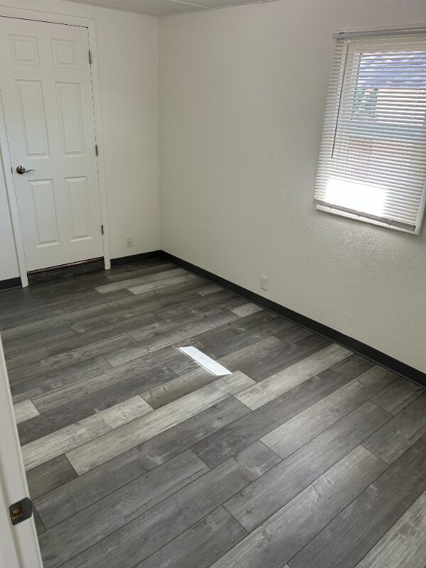 Foto del edificio - 904 8th Ave N