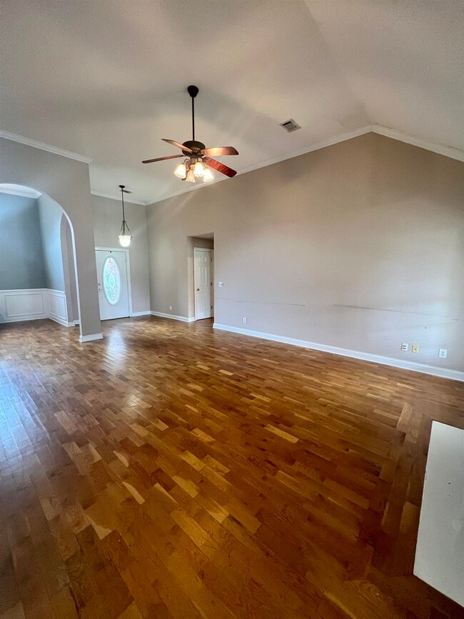 Building Photo - 105 Starky Pl