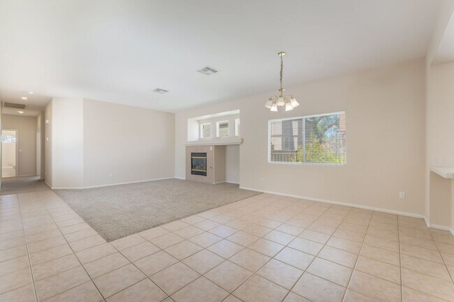 Foto del edificio - Beautiful Single Story Home with 3 Bedroom...