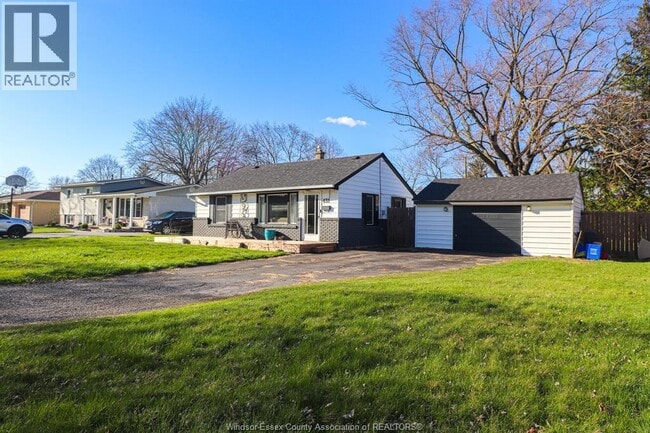 Building Photo - 431 Maple Ave