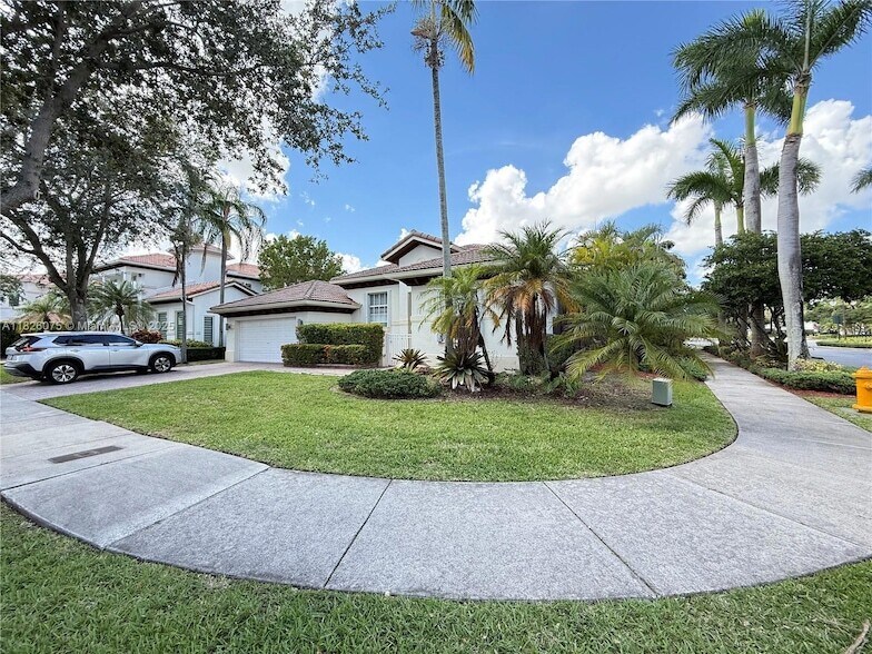 Primary Photo - 11339 NW 71st St