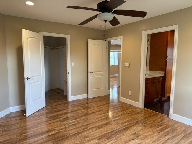 Photo - 2009 Swansea Ct Apartment