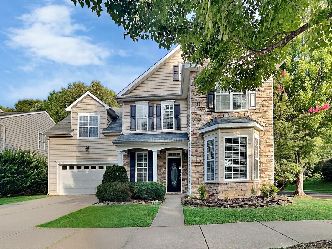 Primary Photo - 14523 Lyon Hill Ln