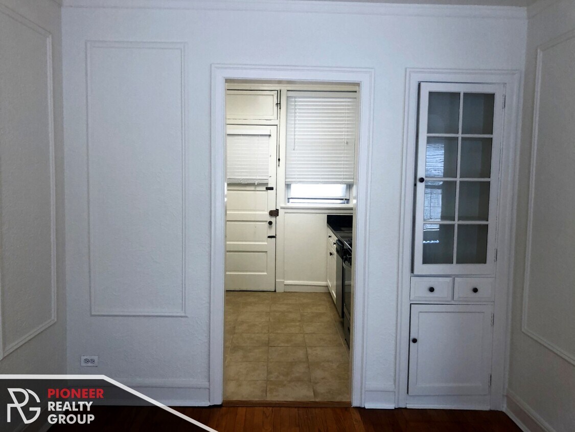 Foto principal - 4237 N Hermitage Ave