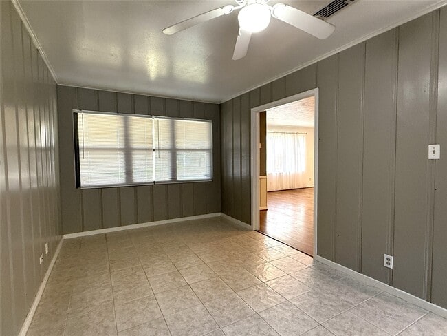 Building Photo - 3419 Linkwood Dr