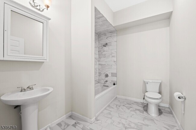 Foto del edificio - 176 Union Ave