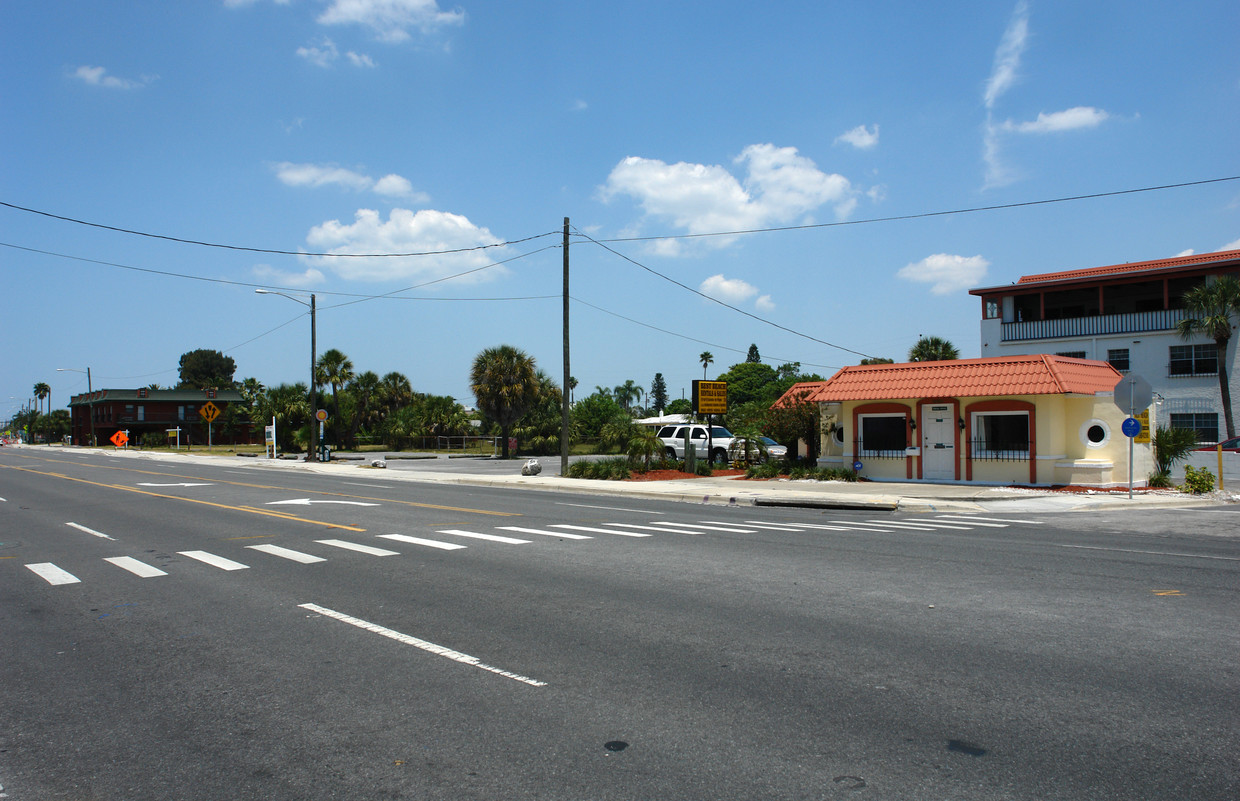 Primary Photo - Costa Vista Apartments