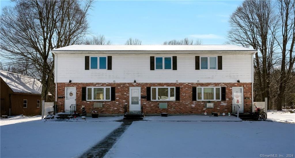 375 Wolcott St, Bristol, CT 06010 Room for Rent in Bristol, CT