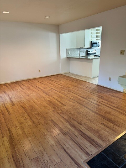 Foto del edificio - 765 Exton Ct