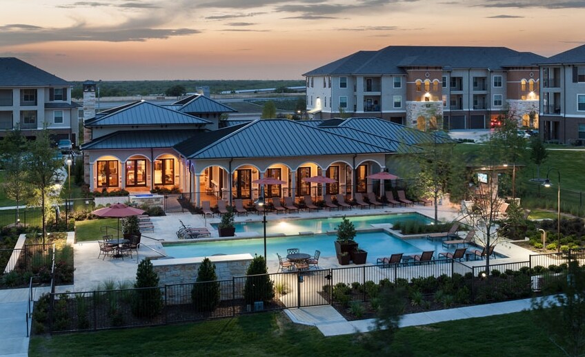 Vue Castle Hills Apartments Apartments Lewisville, TX